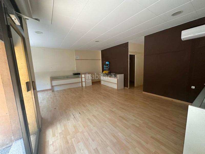 Foto c2cbc265-af28-4d69-a679-312272bf8301. Rent business premise in Montilivi Girona