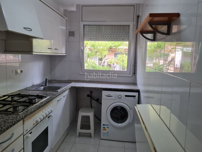 Foto f7a4e0da-f7c6-4c43-8571-84d00d2591a6. Lloguer pis amb calefacció aparcament a Eixample Sud-Migdia Girona