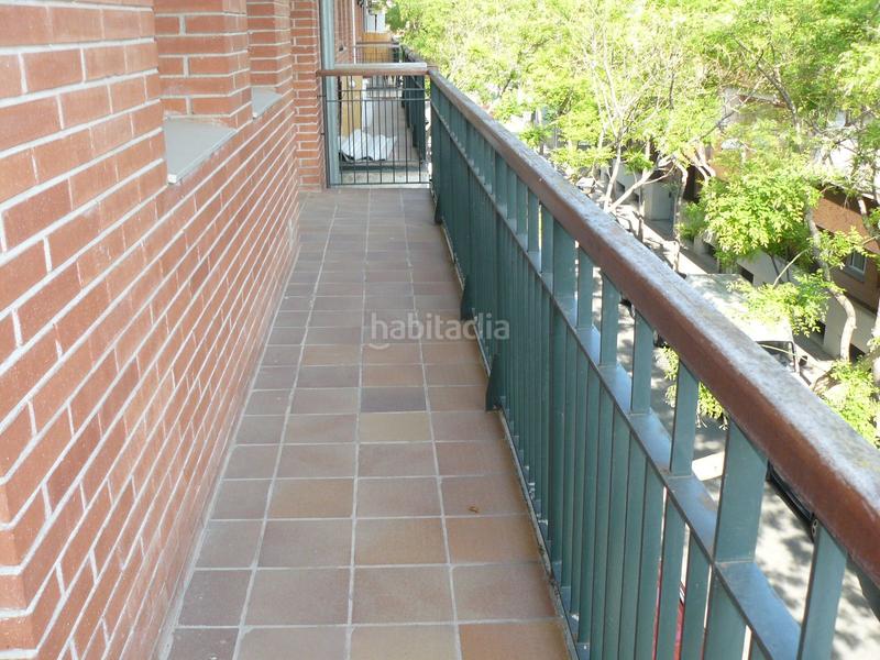 Foto 3c299a6b-3ba3-483c-8cb7-75140a2d3731. Alquiler piso en Eixample Sud-Migdia Girona