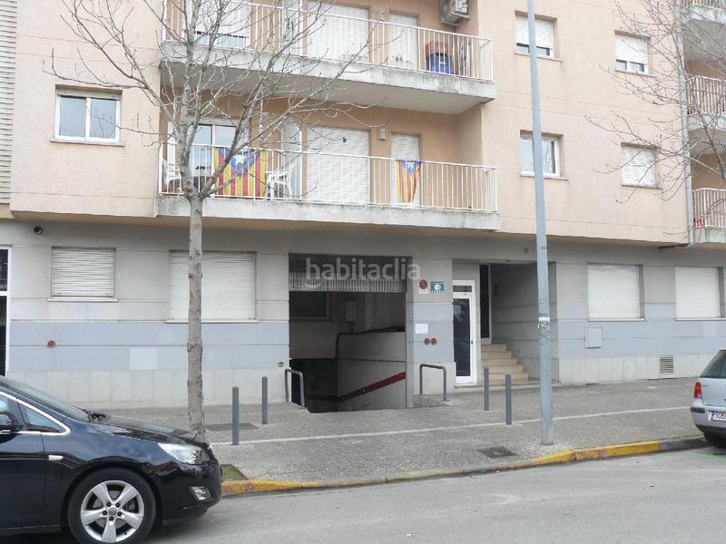 Foto 434a047e-d8fa-4c24-ba2b-783d08322ee9. Lloguer aparcament cotxe a La Devesa Girona