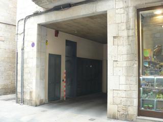 Location Parking voiture  Carrer dels ciutadans. Se alquila plaza de parquing muy centrica en el corazon del barr