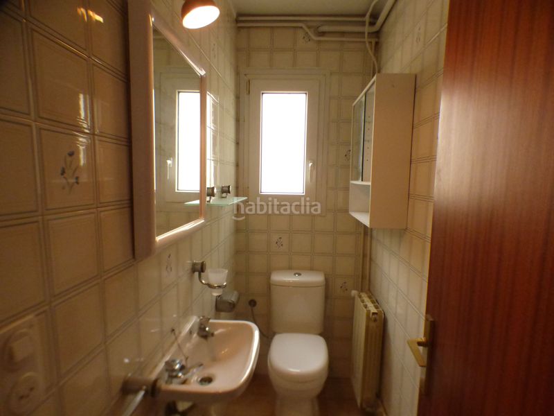 Foto 8cbe6464-9e36-48c2-b6c9-fc1777a10c02. Rent flat with heating in Eixample Sud-Migdia Girona