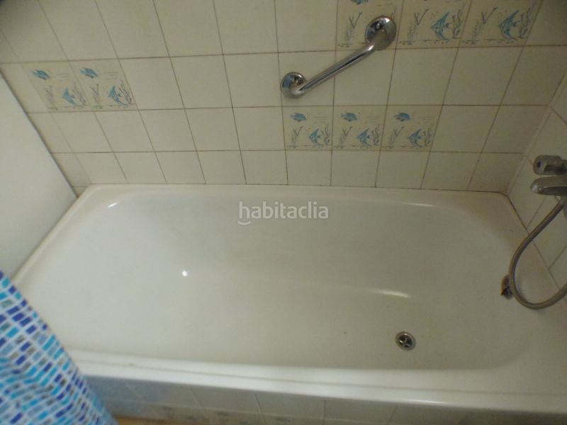Foto a63cc400-d7e2-4f71-904a-57794e1d56ee. Rent flat with heating in Eixample Sud-Migdia Girona
