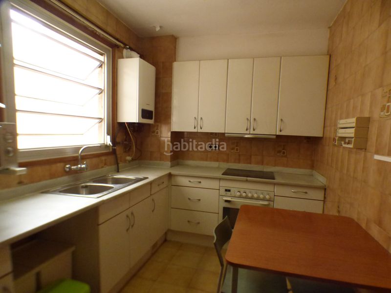Foto d5186048-897c-44f9-abb2-a2e4c93862ec. Rent flat with heating in Eixample Sud-Migdia Girona