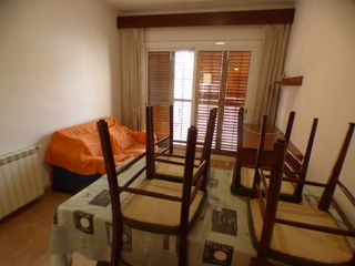 Rent Flat  Grup girona per girona. Se alquila piso de 4 habitaciones, amueblado, de calidad, totalm