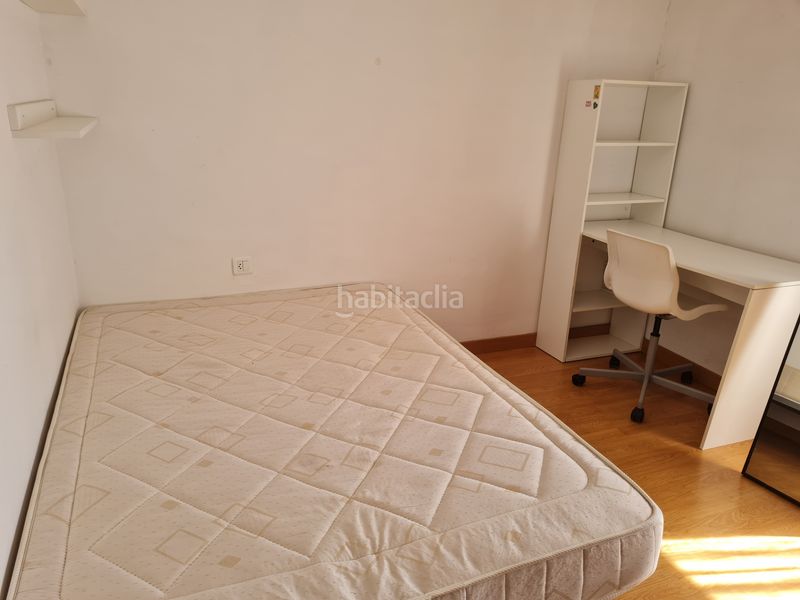 Foto 7d6c9e86-9019-49dc-bfe0-d28ed9cf5fba. Rent flat with heating in Eixample Nord Girona
