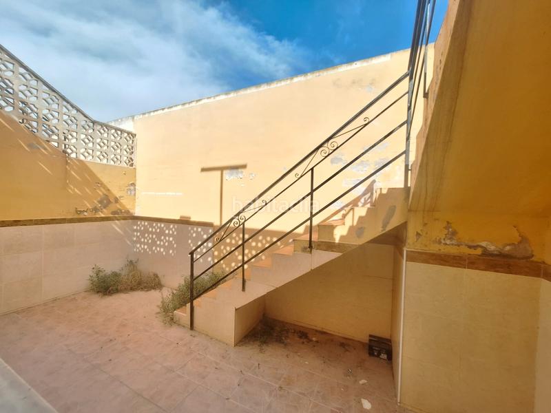 Foto c4d9d271-bc5e-4864-8de3-f31371372dec. Casa adossada a La Palma Cartagena