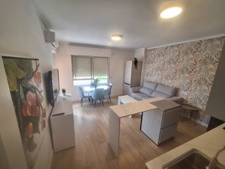 Lloguer Pis a Los Dolores. Alquiler piso con patio y terraza los dolores. ideal parejas.