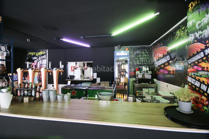 Foto be34aa63-893c-4586-b027-b246fff5e148. Alquiler local comercial en El Clot Barcelona