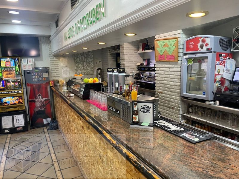 Foto 00018338-32c5-44d0-8e9a-bebcddbdc8d6. Local comercial a Simancas Madrid