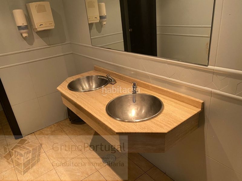 Foto 65d913f0-5198-46ff-aede-ad4ca4bc7846. Local comercial a Simancas Madrid