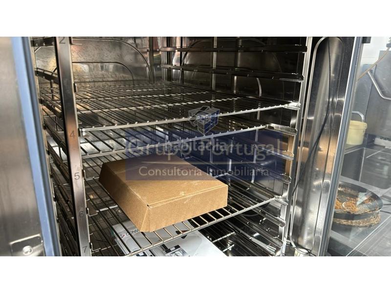 Foto b40ce08b-b51b-4af6-9baf-3f704f933cc9. Alquiler local comercial traspaso de bar restaurante madrid en Boadilla del Monte