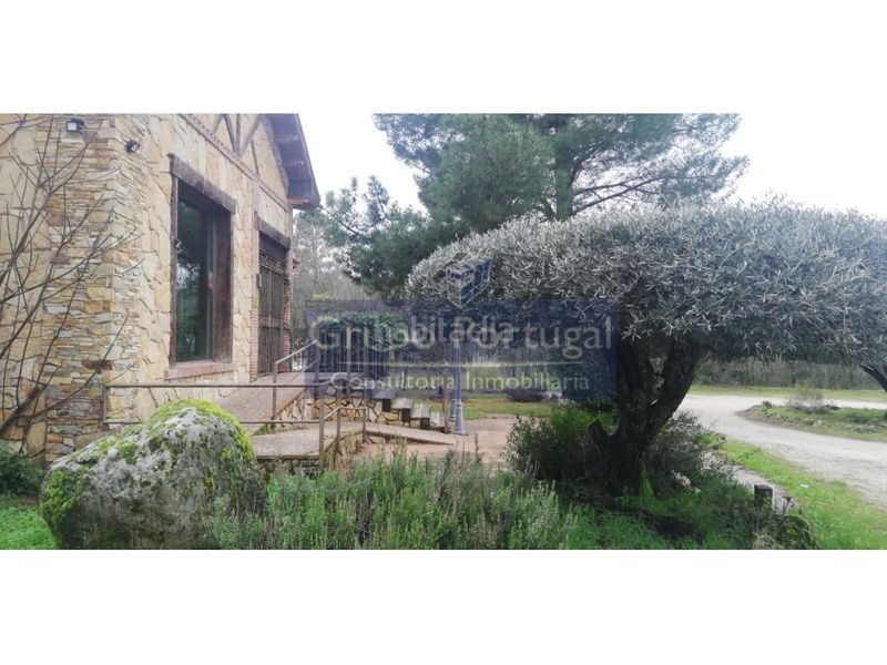 Foto 95856dad-2c6a-40ab-b168-75873d74d5ed. Local comercial venta de finca con bar restaurante , ávila en Santa María del Tiétar