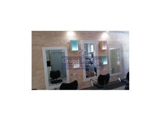 Lloguer Local Comercial a Entrevías. Traspaso de peluquería en puente de vallecas, madrid.