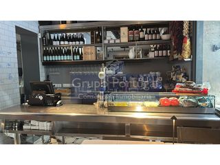 Transfer Business premise in Ibiza. Traspaso de bar con cocina en retiro, madrid.