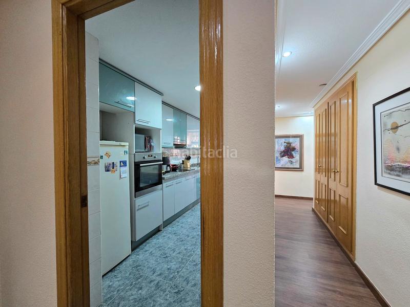 Foto 03eb0fd4-5f32-4ba7-bdbb-97cfee8c65ce. Piso terraza de 90m2 - 3 dormitorios - 2 baños en Alicante