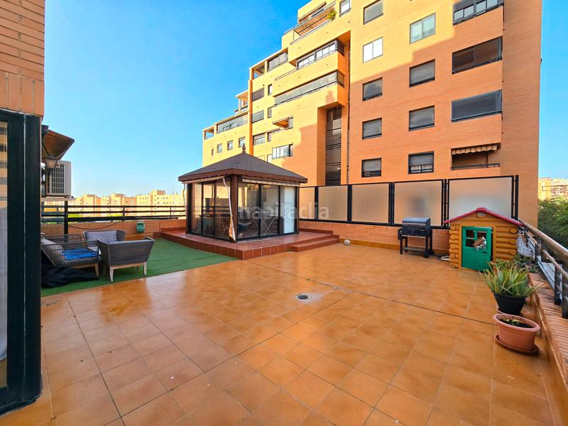 Foto 10f6dfcf-6721-417d-9cd4-4b6da1e93b97. Piso terraza de 90m2 - 3 dormitorios - 2 baños en Alicante