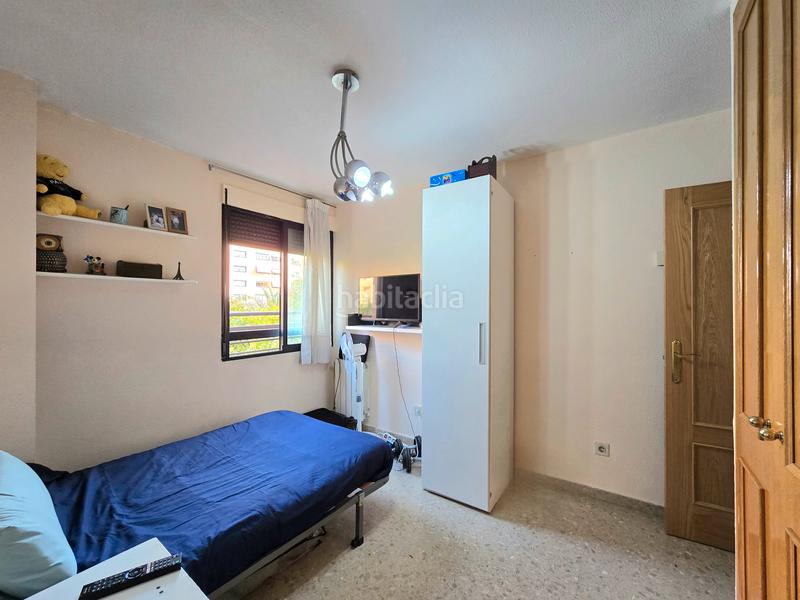 Foto 4ec7dc3b-1405-4004-9016-039d2592bdd9. Piso terraza de 90m2 - 3 dormitorios - 2 baños en Alicante