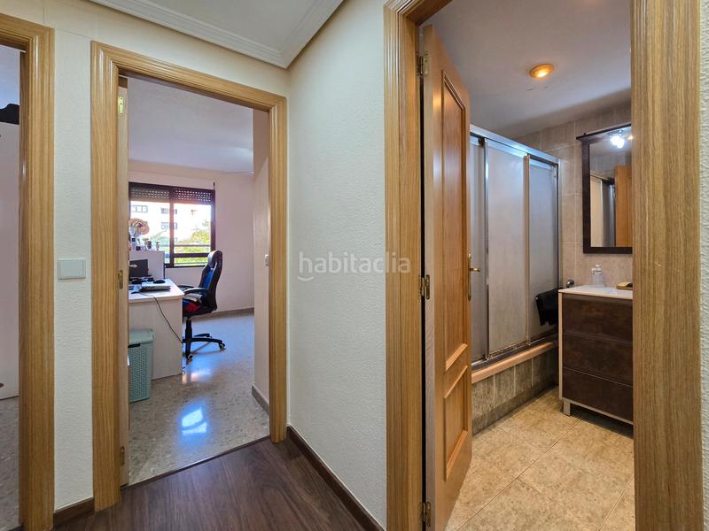 Foto 602d5e59-7c95-4f09-a71a-3d8ea6db8fe2. Piso terraza de 90m2 - 3 dormitorios - 2 baños en Alicante