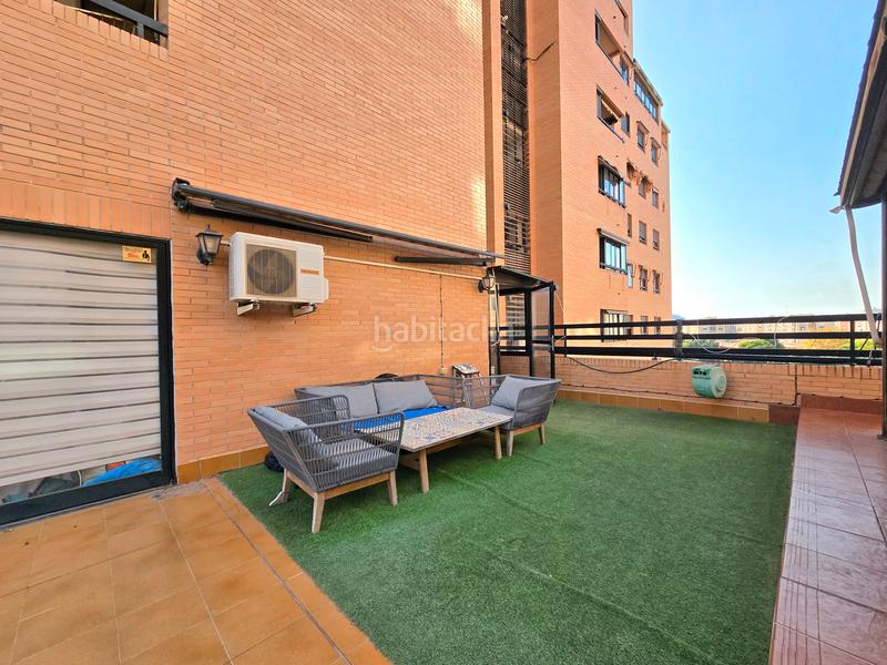 Foto b7865ab9-cb93-4026-bb67-db04a647a534. Piso terraza de 90m2 - 3 dormitorios - 2 baños en Alicante