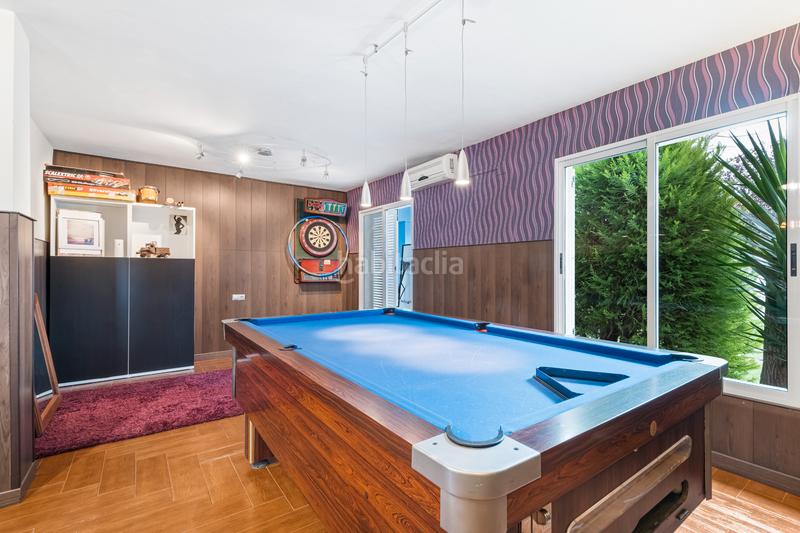 Foto af8e68a5-4377-4343-b661-47317160e4dd. Chalet con camino riscaldamento parcheggio piscina in Mutxamel