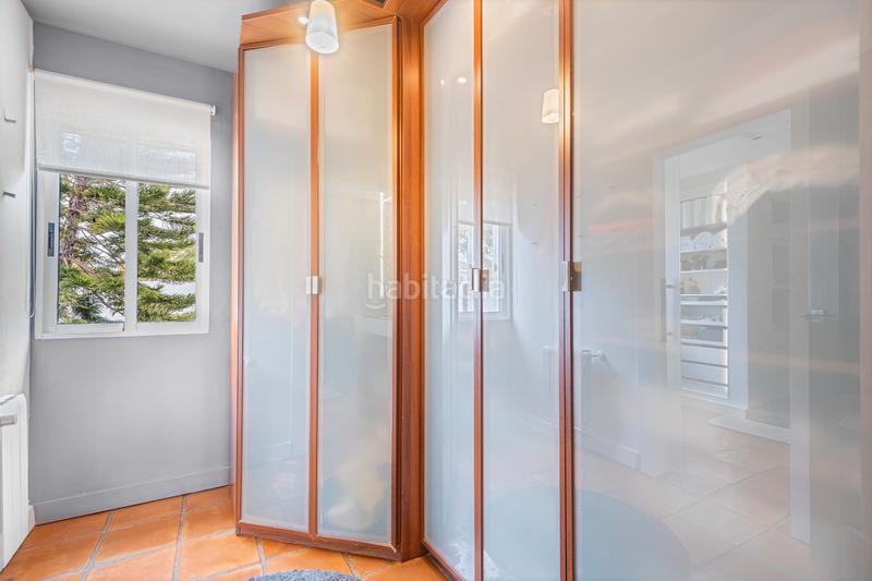Foto ba26100e-b3c3-49fa-a6c3-58d3e747676f. Chalet con camino riscaldamento parcheggio piscina in Mutxamel