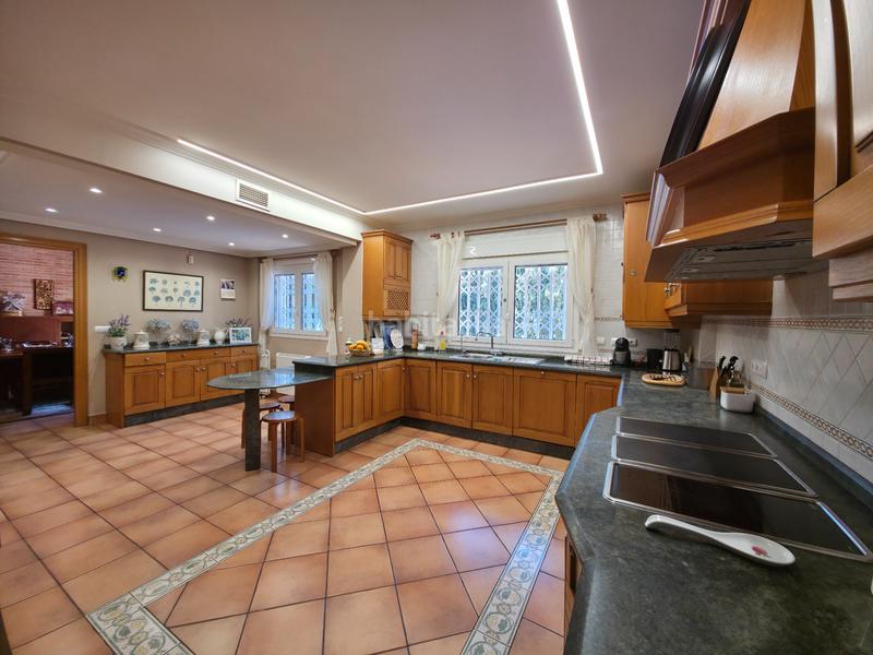 Foto def28245-de1e-45f0-bd45-e52a7dc6c586. Appartamento con camino riscaldamento parcheggio piscina in Mutxamel