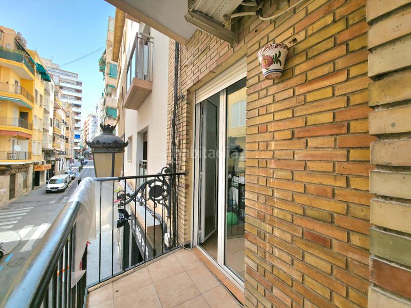 Foto 0a60a0c0-a0b9-4afb-a524-8a6b37650ff7. Piso en carrer navas 16 piso con terraza y patio en Alicante