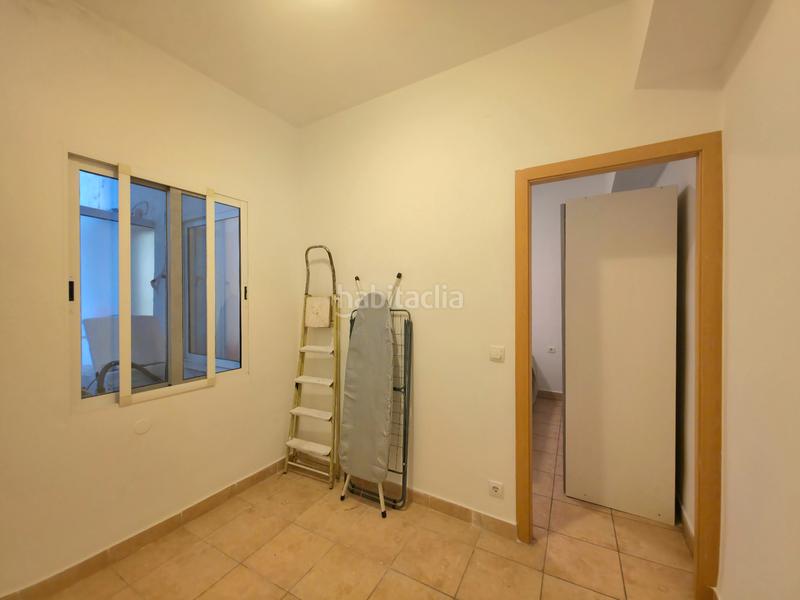 Foto 0cb6d87e-8812-45d7-ae13-b94f98bda3b5. Piso en carrer navas 16 piso con terraza y patio en Alicante