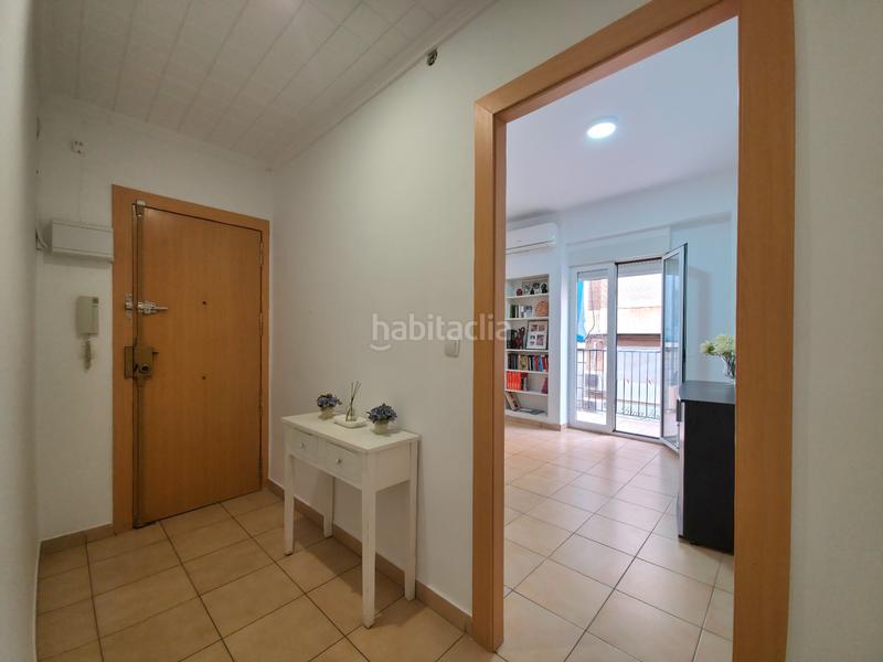 Foto e6605fc2-3c6c-4389-8ba5-c08e3895e443. Piso en carrer navas 16 piso con terraza y patio en Alicante