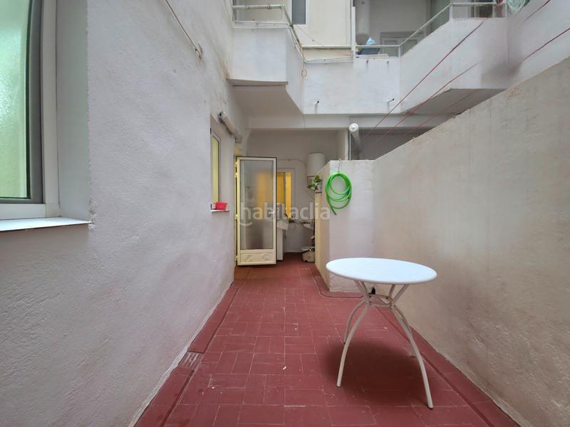 Foto f057d931-b794-4196-bdef-4878c9aca12e. Piso en carrer navas 16 piso con terraza y patio en Alicante