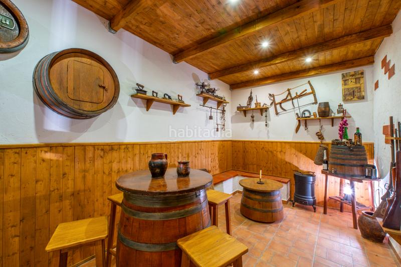 Foto 366cc451-31a1-42fd-9b48-09e6cd2ee2c3. Xalet a avinguda de cova del llop marí 37 a Pueblo Español-Coveta Fumá Campello (el)