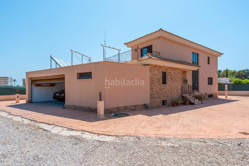 Foto 6a52dfd4-b5e0-4a90-98c8-561ddcf07587. Xalet a avinguda de cova del llop marí 37 a Pueblo Español-Coveta Fumá Campello (el)