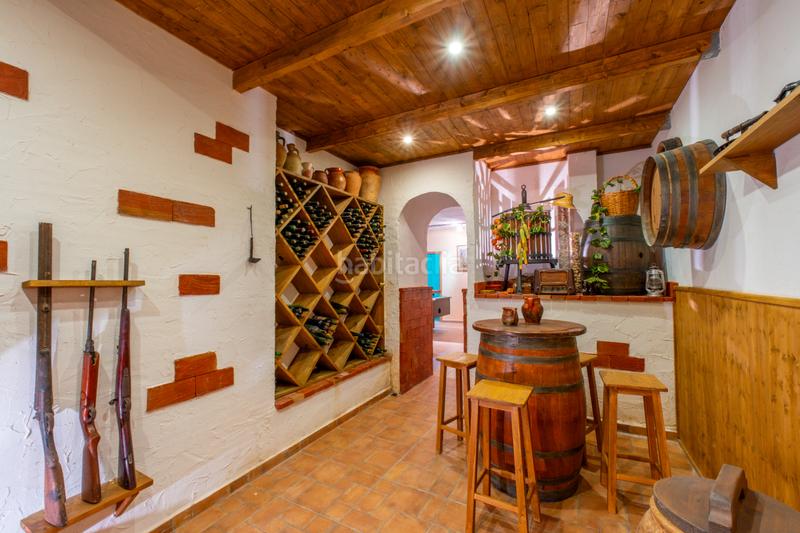 Foto 8ea213b4-49cf-4904-9c0e-6cfb6793ce2a. Xalet a avinguda de cova del llop marí 37 a Pueblo Español-Coveta Fumá Campello (el)