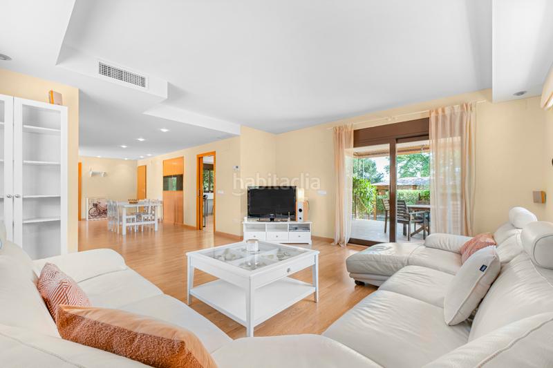 Foto 8ebf0304-2d81-4eb5-a39b-cdc606710a77. Xalet a avinguda de cova del llop marí 37 a Pueblo Español-Coveta Fumá Campello (el)