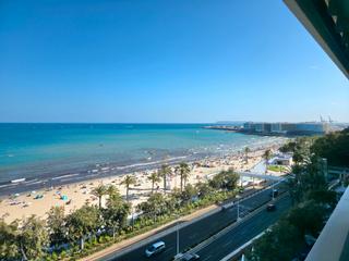 Appartement  Calle de la virgen del socorro 25. Amplio piso con vistas al mar