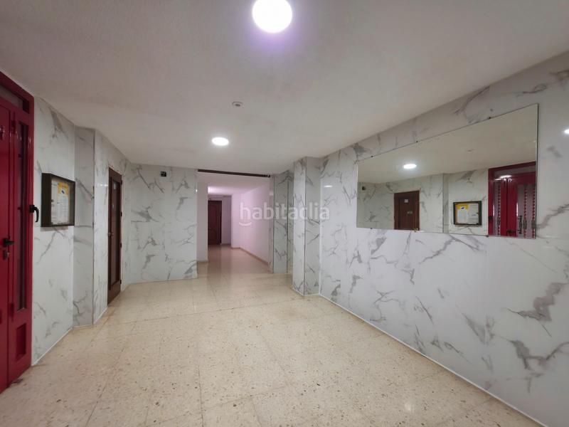 Foto 8579c35f-ad7b-4c78-bd33-4cae9fc85295. Appartamento in calle de la primavera 22 in Carolinas Altas Alicante