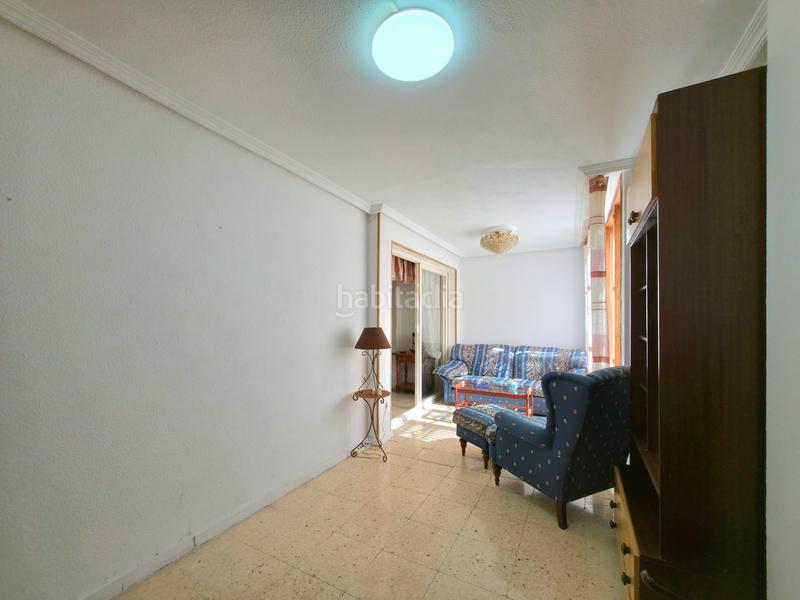 Foto e84df6fe-6f1b-4953-abc0-227a8e47948f. Appartamento in calle de la primavera 22 in Carolinas Altas Alicante