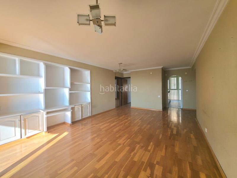 Foto 768627ef-6cc5-4a2c-8392-e69abeccbf68. Pis a avenida de villajoyosa 103 a Albufereta Alicante