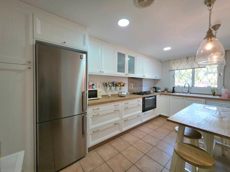 Foto 04763ae1-15a9-4ec1-8e14-425109098542. Casa a schiera in avenida pintor pérez gil 33 in Alicante golf Alicante