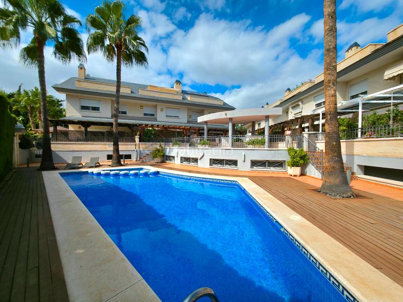 Foto 3af6336a-7c20-4ece-9ae7-f599ea5ae641. Casa a schiera in avenida pintor pérez gil 33 in Alicante golf Alicante