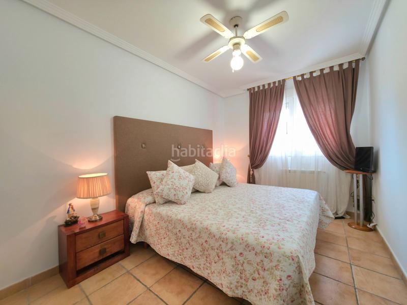 Foto 5a128b1b-21fe-42a4-84d1-b3c7790910cc. Casa a schiera in avenida pintor pérez gil 33 in Alicante golf Alicante