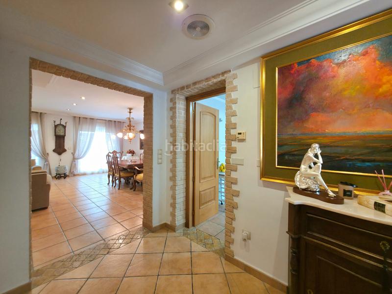 Foto 74655b69-59b8-44c0-ab1d-e7de9fd6b411. Casa a schiera in avenida pintor pérez gil 33 in Alicante golf Alicante