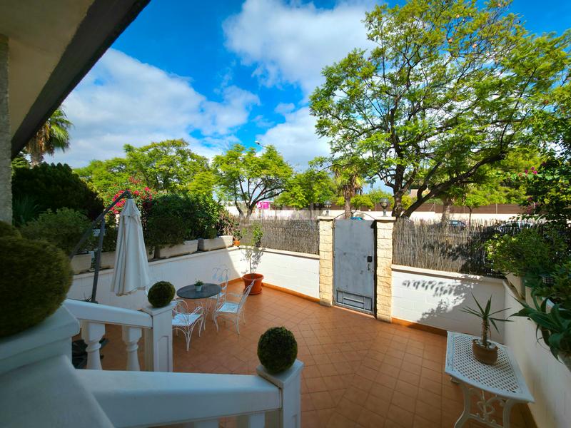 Foto 8a2aae8b-3bcc-4c86-9aef-73bfe04ebc95. Casa a schiera in avenida pintor pérez gil 33 in Alicante golf Alicante