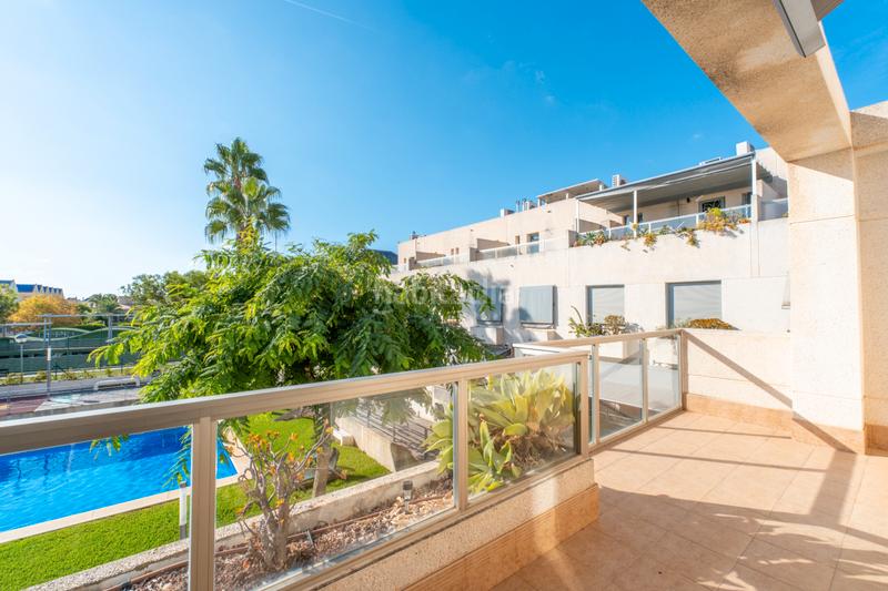 Foto 172a1bd8-7e14-4bdd-804e-549ebb723945. Casa a schiera in avenida arquitecto félix candela 30 in Alicante