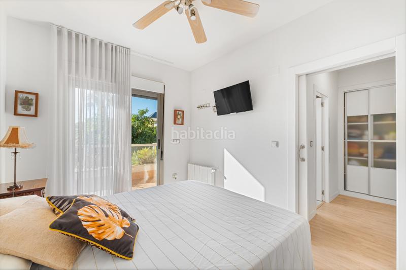 Foto 1ad0cca9-61be-4d44-8ff4-a63519cea007. Casa a schiera in avenida arquitecto félix candela 30 in Alicante