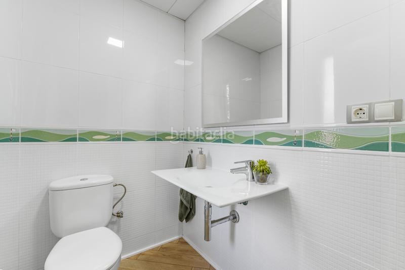 Foto 491c9756-c65e-47be-87d9-4366759e35dd. Casa a schiera in avenida arquitecto félix candela 30 in Alicante