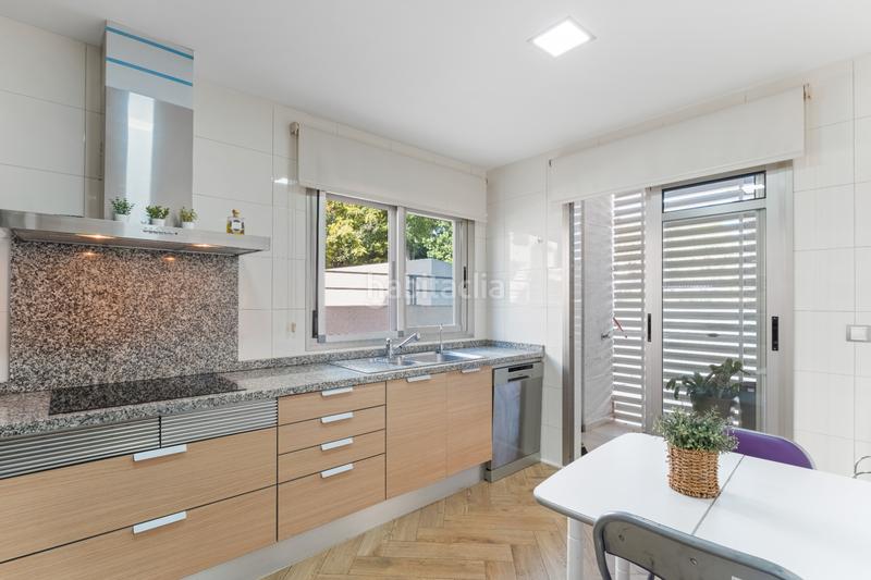 Foto 686ff43b-15b6-4ce1-8851-4b07d57d4316. Casa a schiera in avenida arquitecto félix candela 30 in Alicante