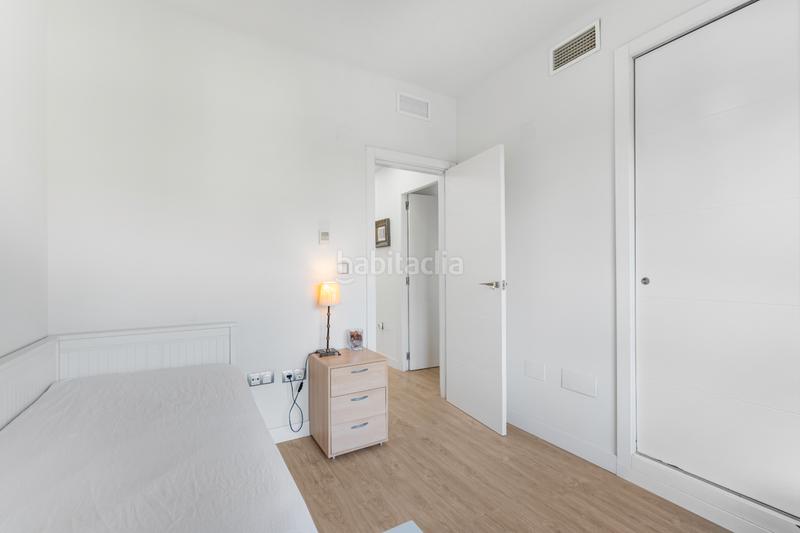 Foto 6b56ac0e-3fd4-4950-9bae-5bfd93f12994. Casa a schiera in avenida arquitecto félix candela 30 in Alicante