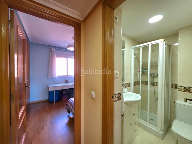 Foto 302634a3-6f76-4878-a9c2-cea386d4c774. Pis a carrer nadadora carmen soto 10 a Babel Alicante